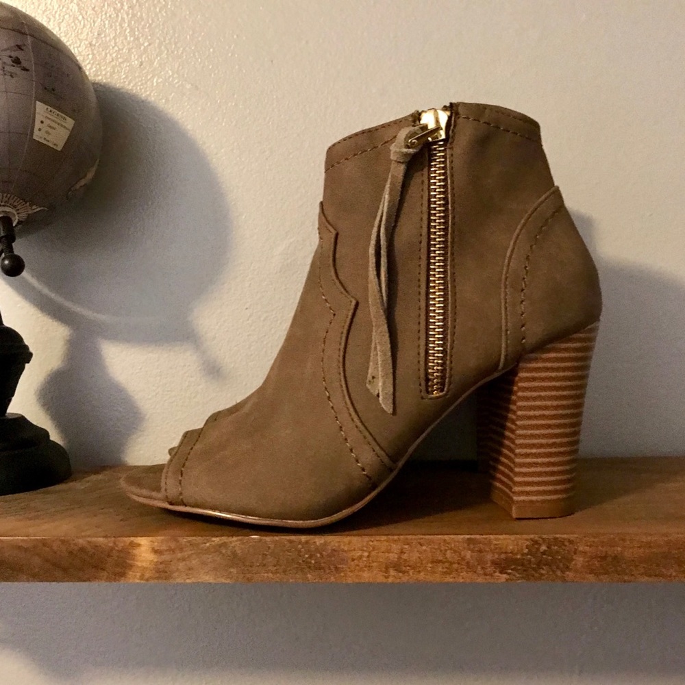 XOXO Barrymore Taupe Peep Toe Boho Ankle Booties